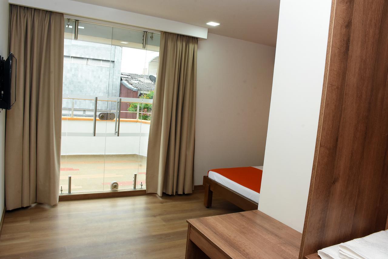 Hotel El Lago 1 เปเรย์รา ภายนอก รูปภาพ